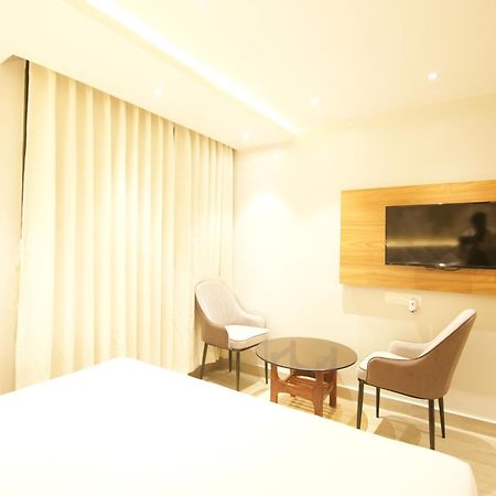 Hotel Dc Star Колката Екстер'єр фото