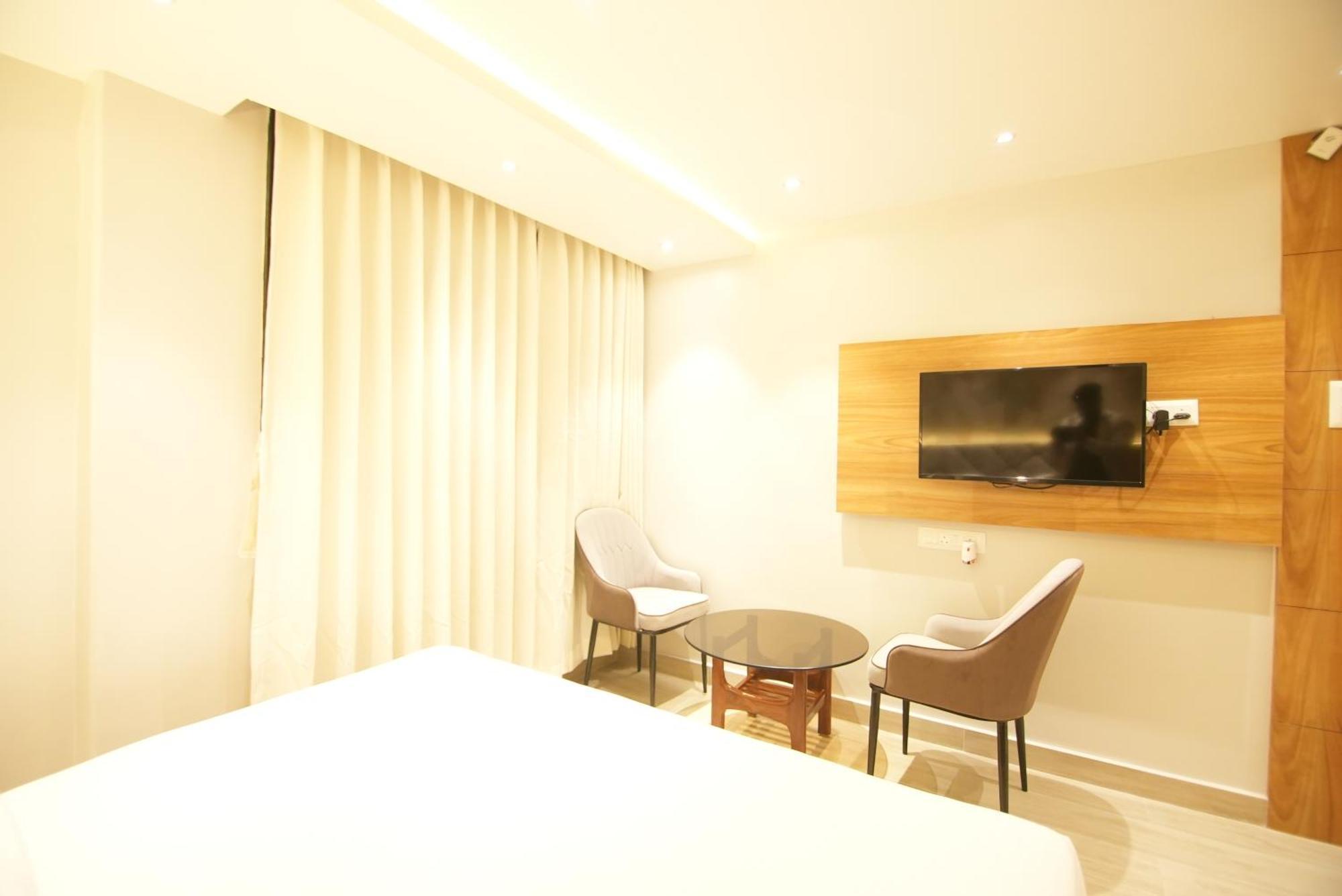 Hotel Dc Star Колката Екстер'єр фото
