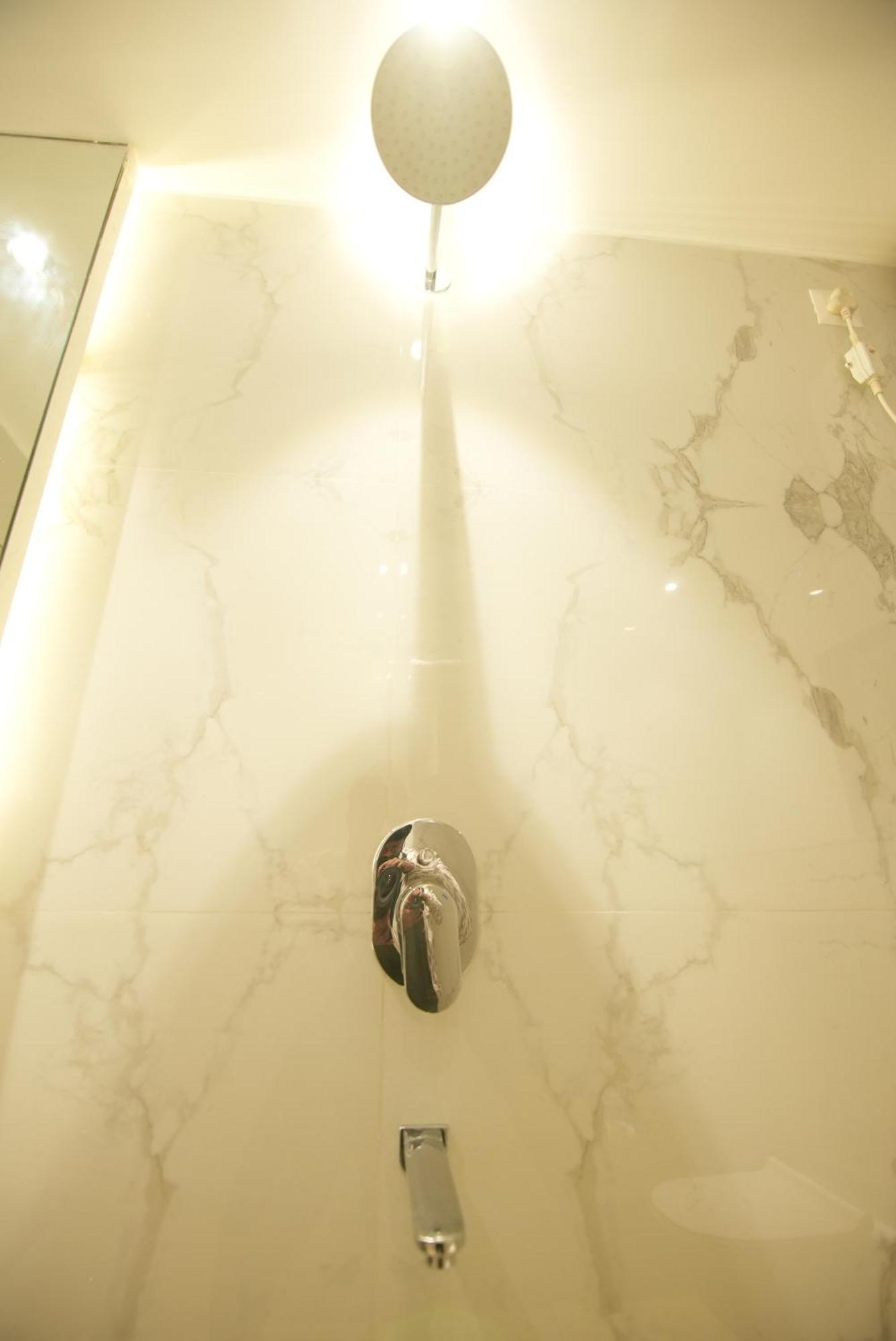 Hotel Dc Star Колката Екстер'єр фото