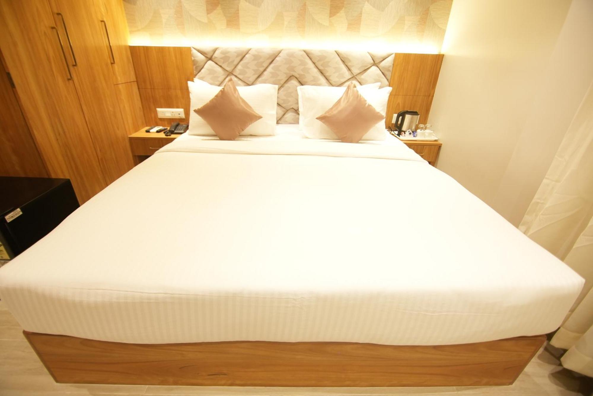 Hotel Dc Star Колката Екстер'єр фото