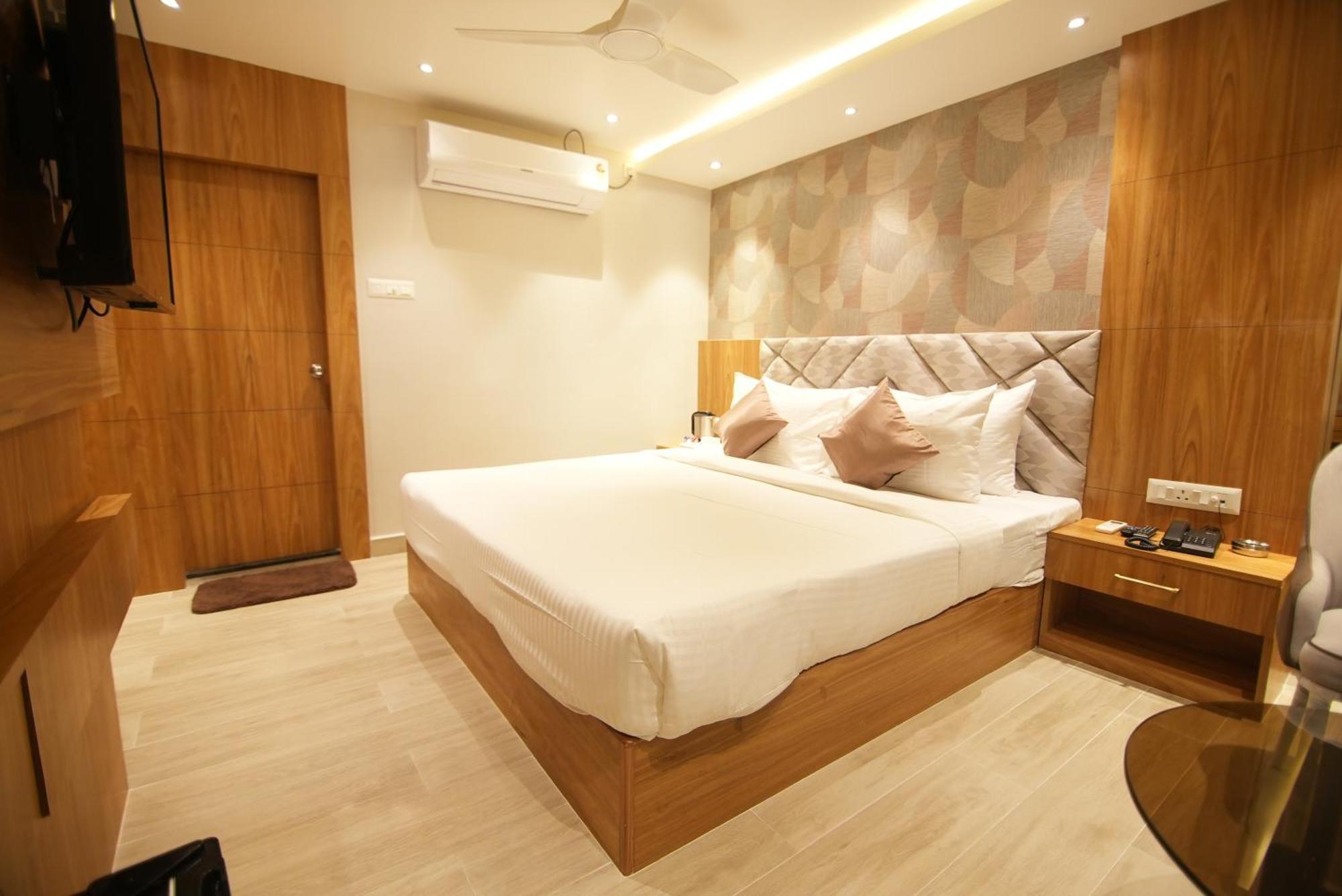 Hotel Dc Star Колката Екстер'єр фото